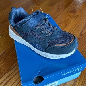Stride rite Brighton shoes size 1.5